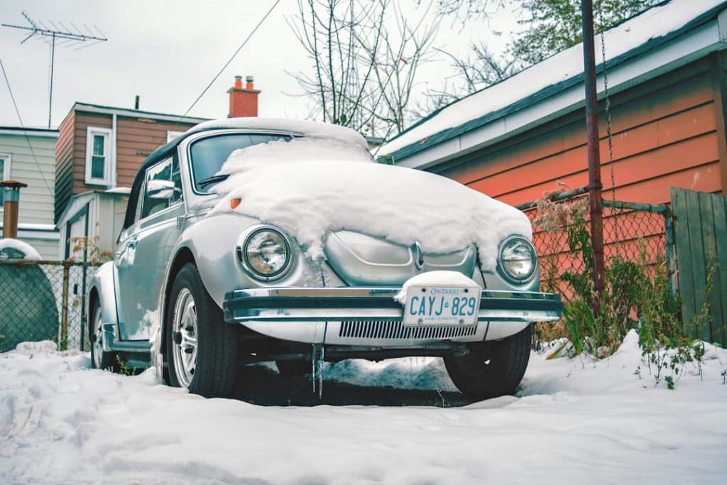 découvrez notre sélection de pneus d'hiver pour affronter les conditions les plus rigoureuses. assurez votre sécurité sur la route grâce à des performances optimales, une adhérence exceptionnelle et un confort de conduite inégalé. préparez-vous pour l'hiver avec les meilleurs pneus adaptés à votre véhicule.